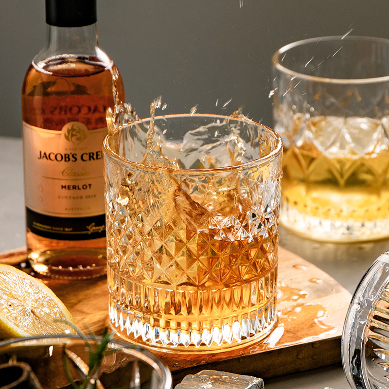 Vaso de Whisky Moderno de Esti - Wine Vodka Beer reseña y precio